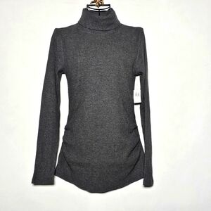 Old Navy gray long sleeve turtleneck NWT Maternity size Small